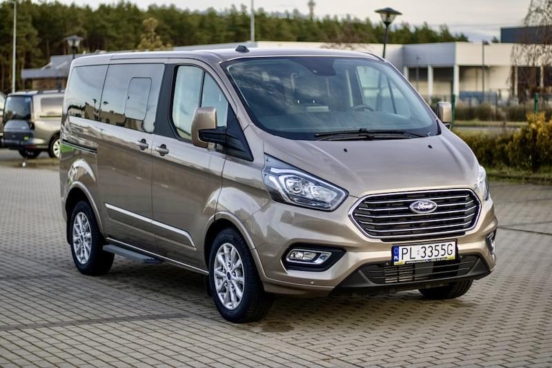 Bezbariérový automobil Ford Tourneo Independence