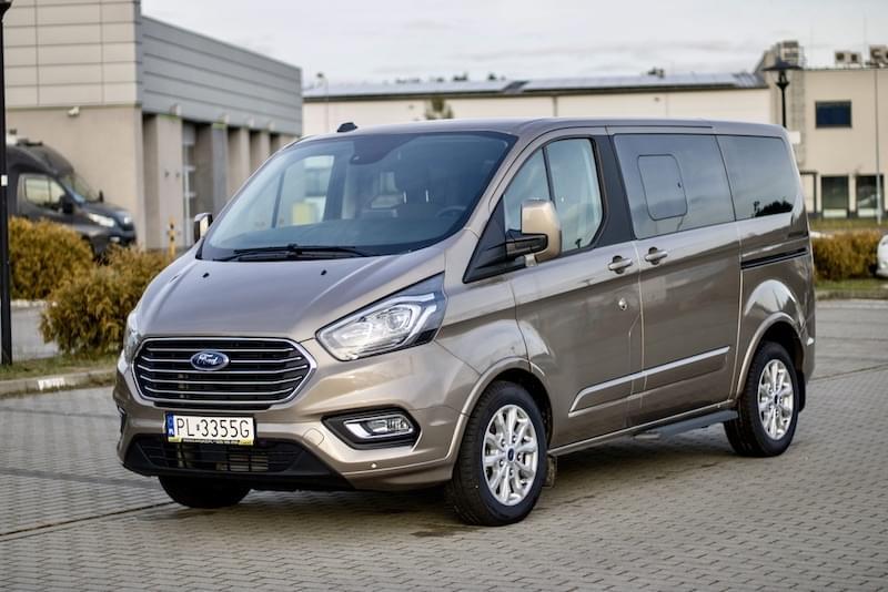 Bezbariérový automobil Ford Tourneo Independence